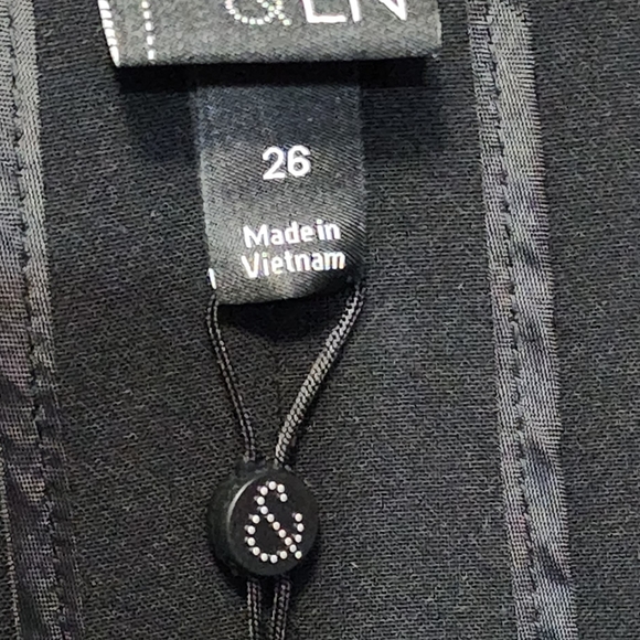 6th & LN Blazer - Picture 2 of 7